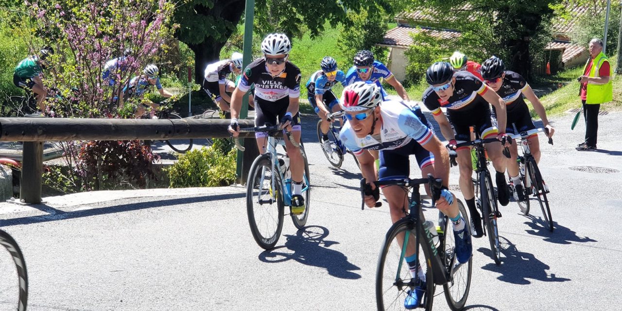 Course de Sisteron le 12 mai 2ème et 3ème catégorie